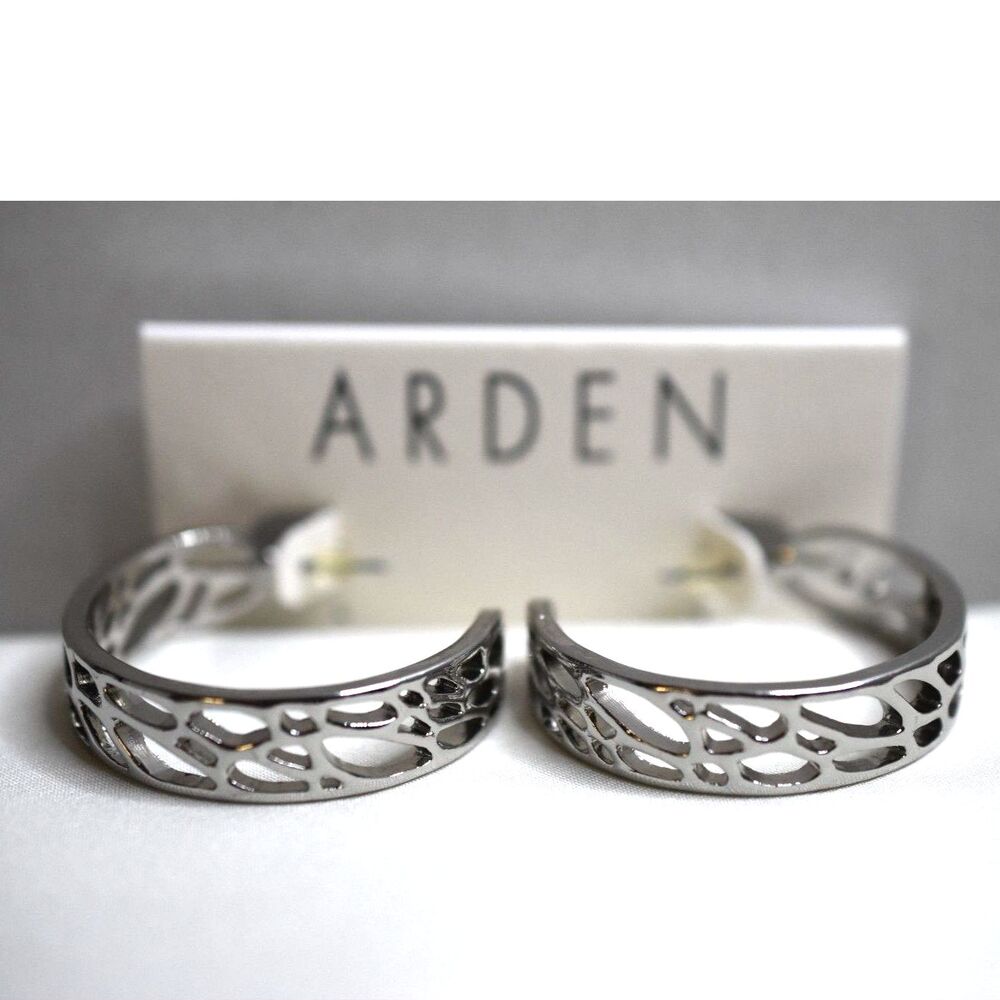 NWT Arden Open Web Cutout Silver Tone Metal Hoop Stud Y2K Grunge Earrings